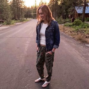 Meet your Posher, Megan